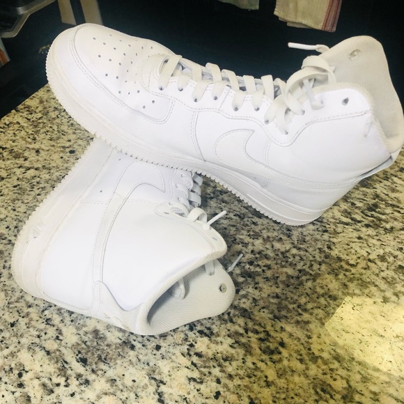 white air force ones mens 10.5